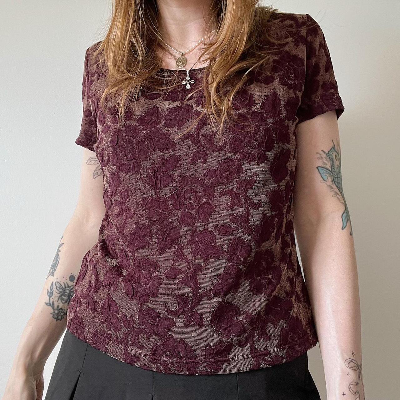 Velvet rose baby tee (M)