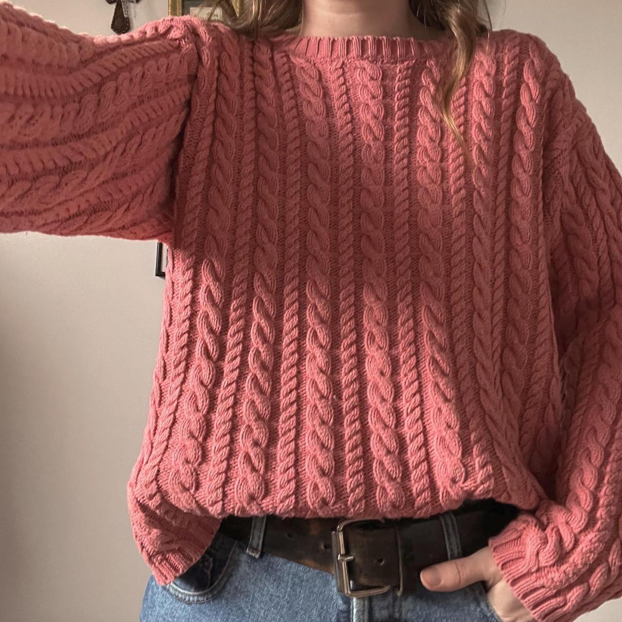 Salmon pink cable knit (M)