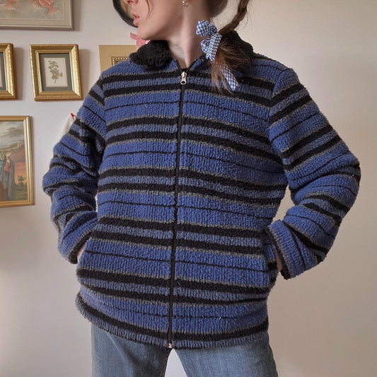 Cozy blue striped plush sweater (M)