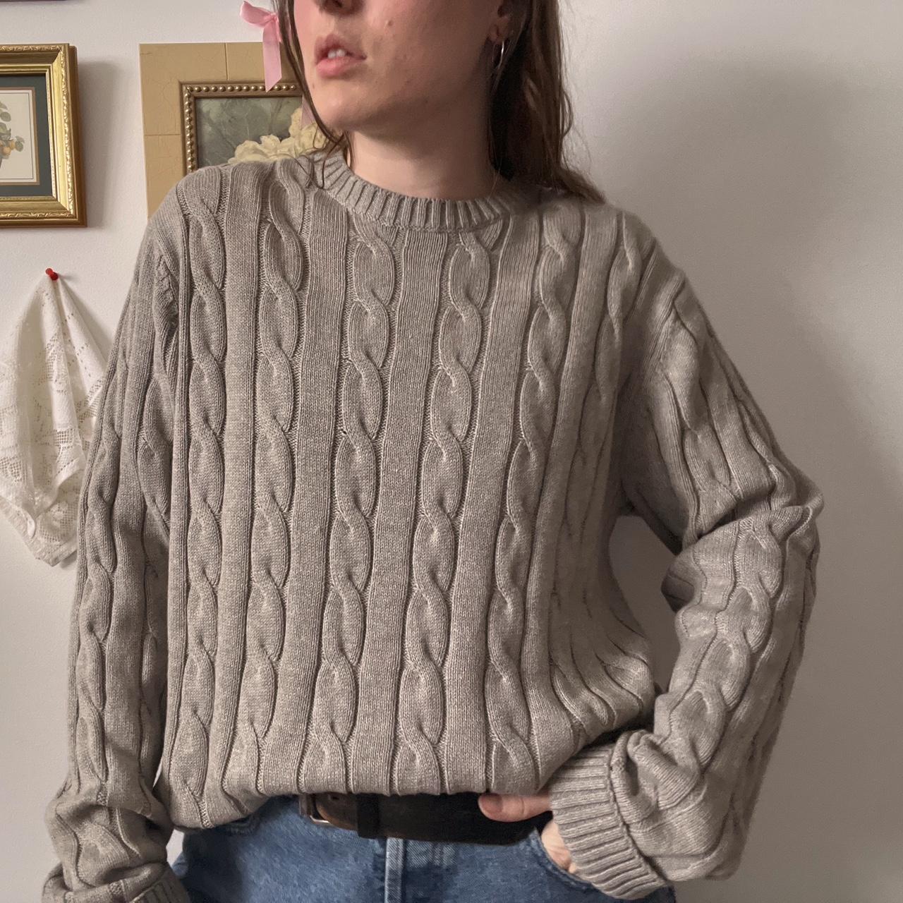 Cloud grey cable knit sweater (M)