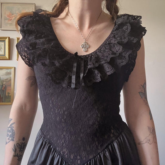 Black lace whimsigothic dress (M)