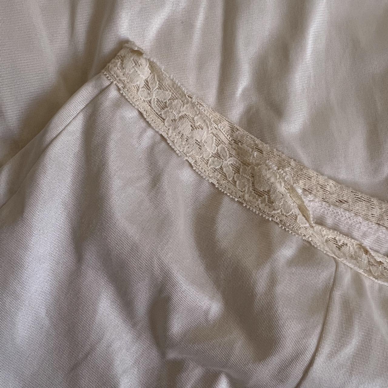 Vintage lace slip skirt (M)