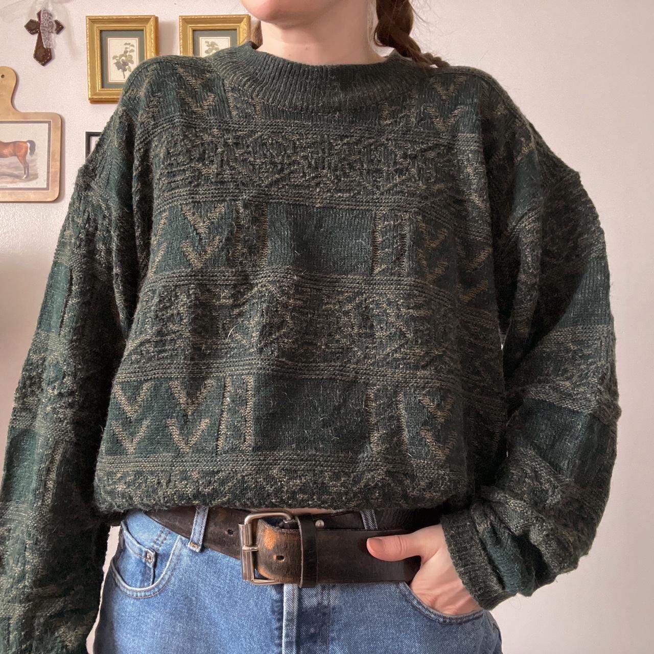 Forest green knit sweater (M)