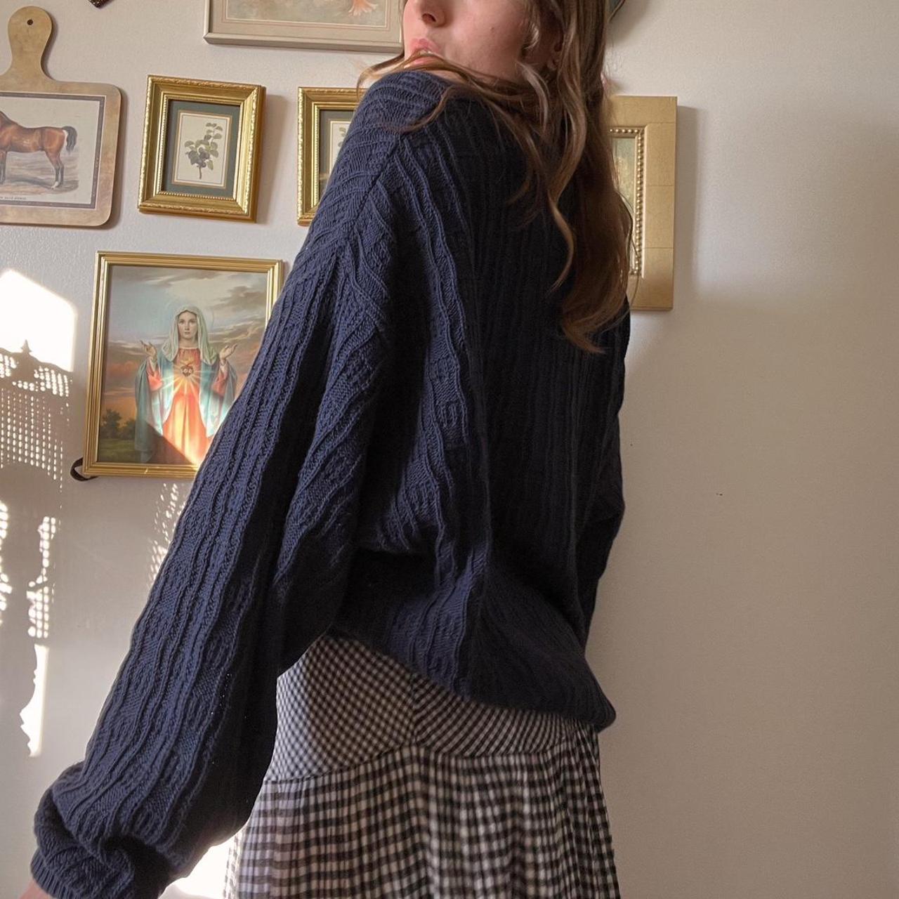 Vintage slouchy blue wave knit sweater (M/L)