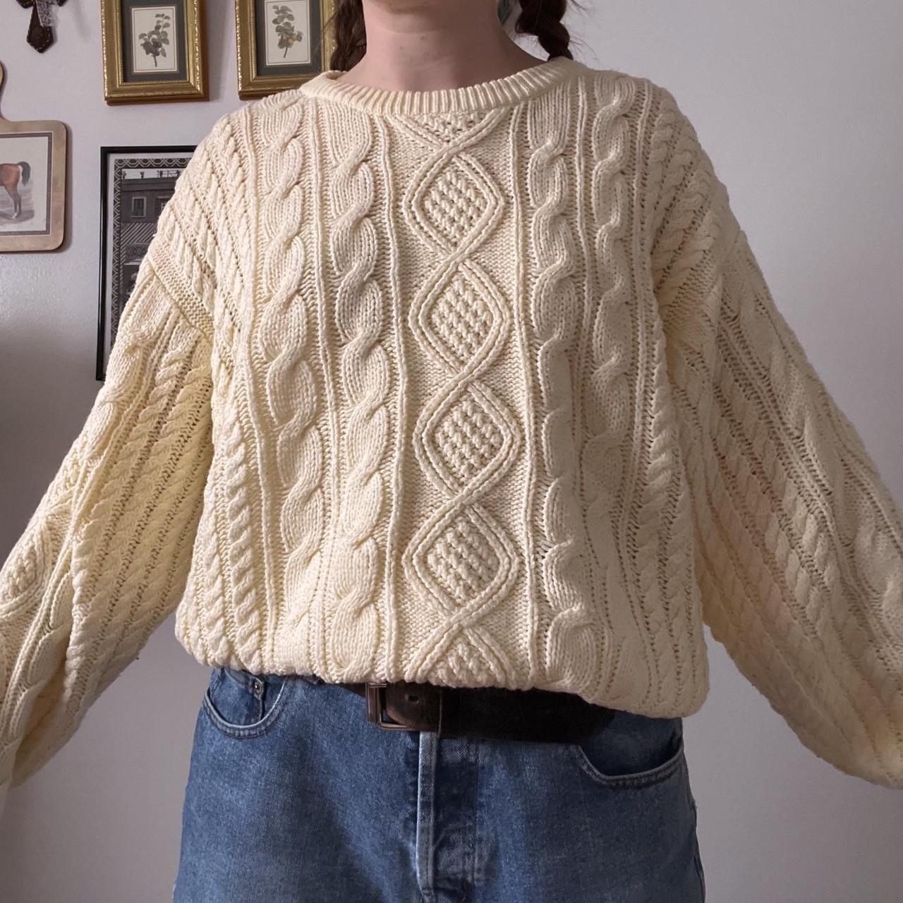 Cream cable knit sweater (M)