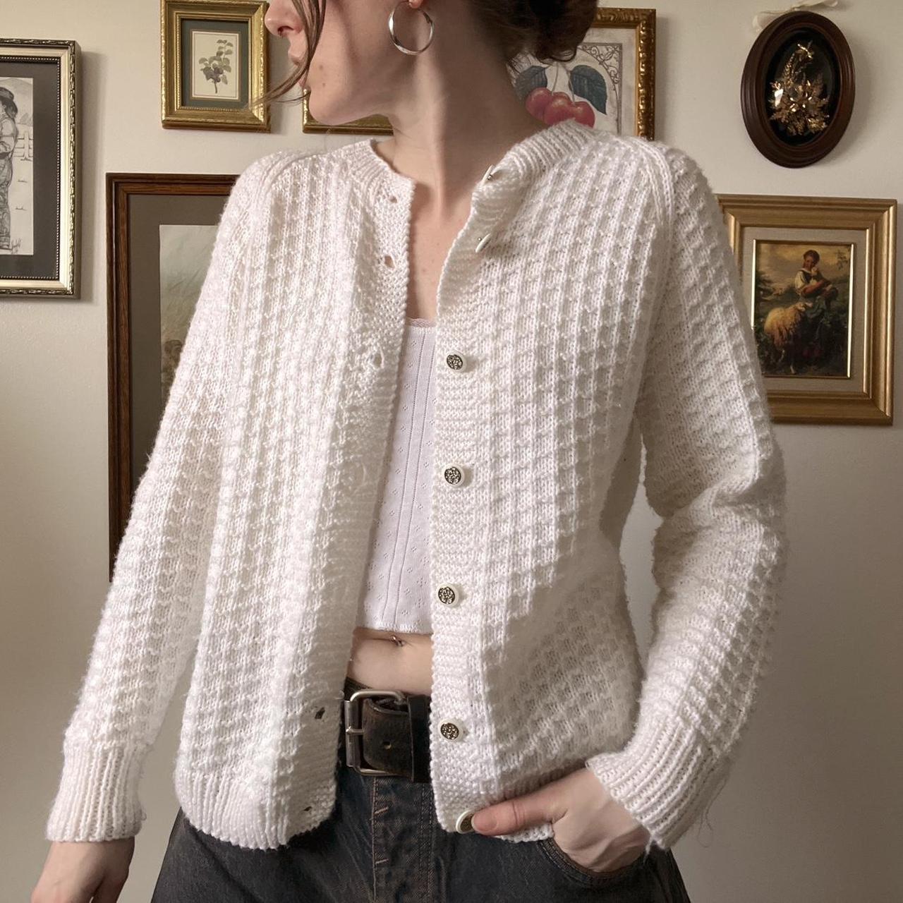 White textured knit cardigan (S/M)