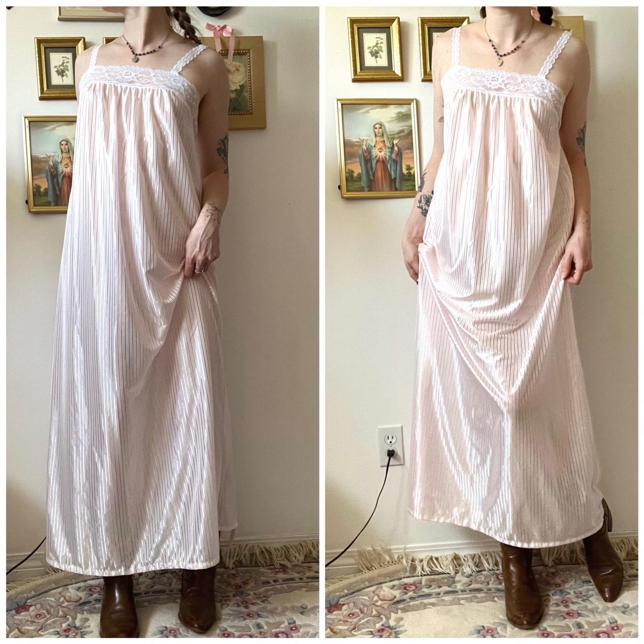 Pink lace nightgown (M)