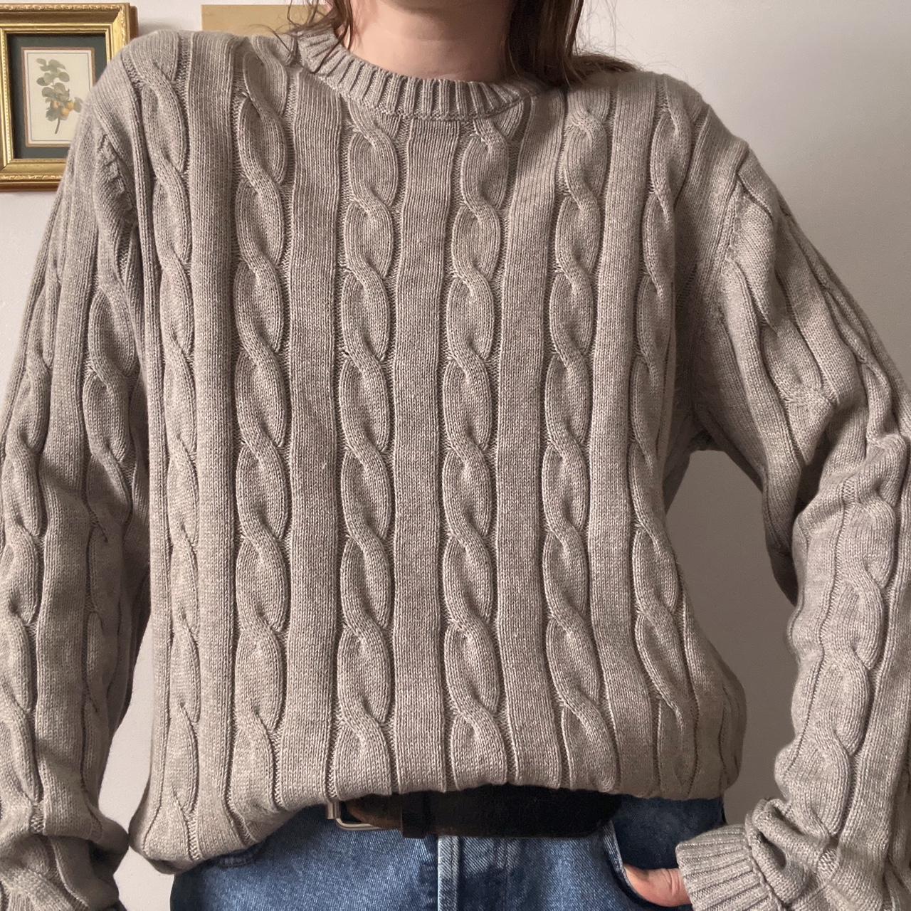 Cloud grey cable knit sweater (M)