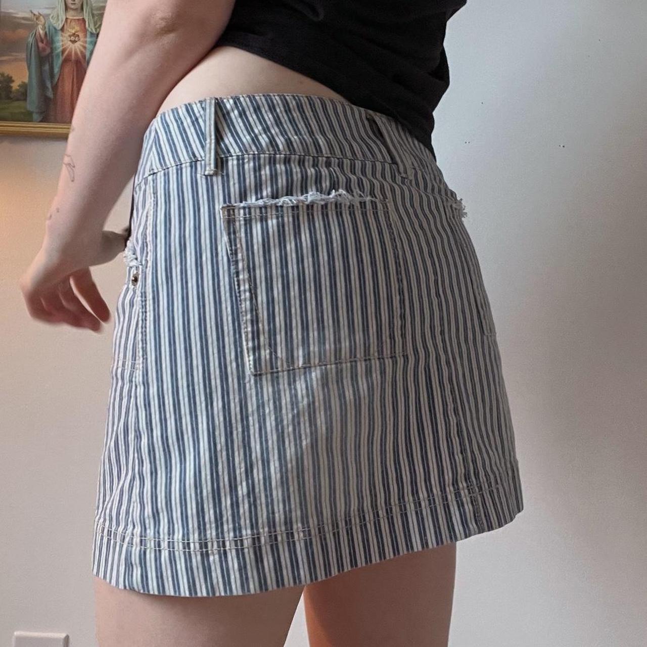 Pinstripe mini skirt (M)