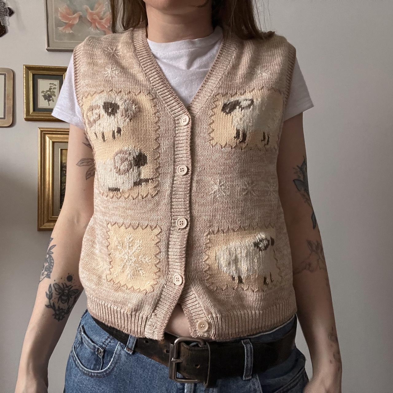 Cozy sheep knit vest (M)