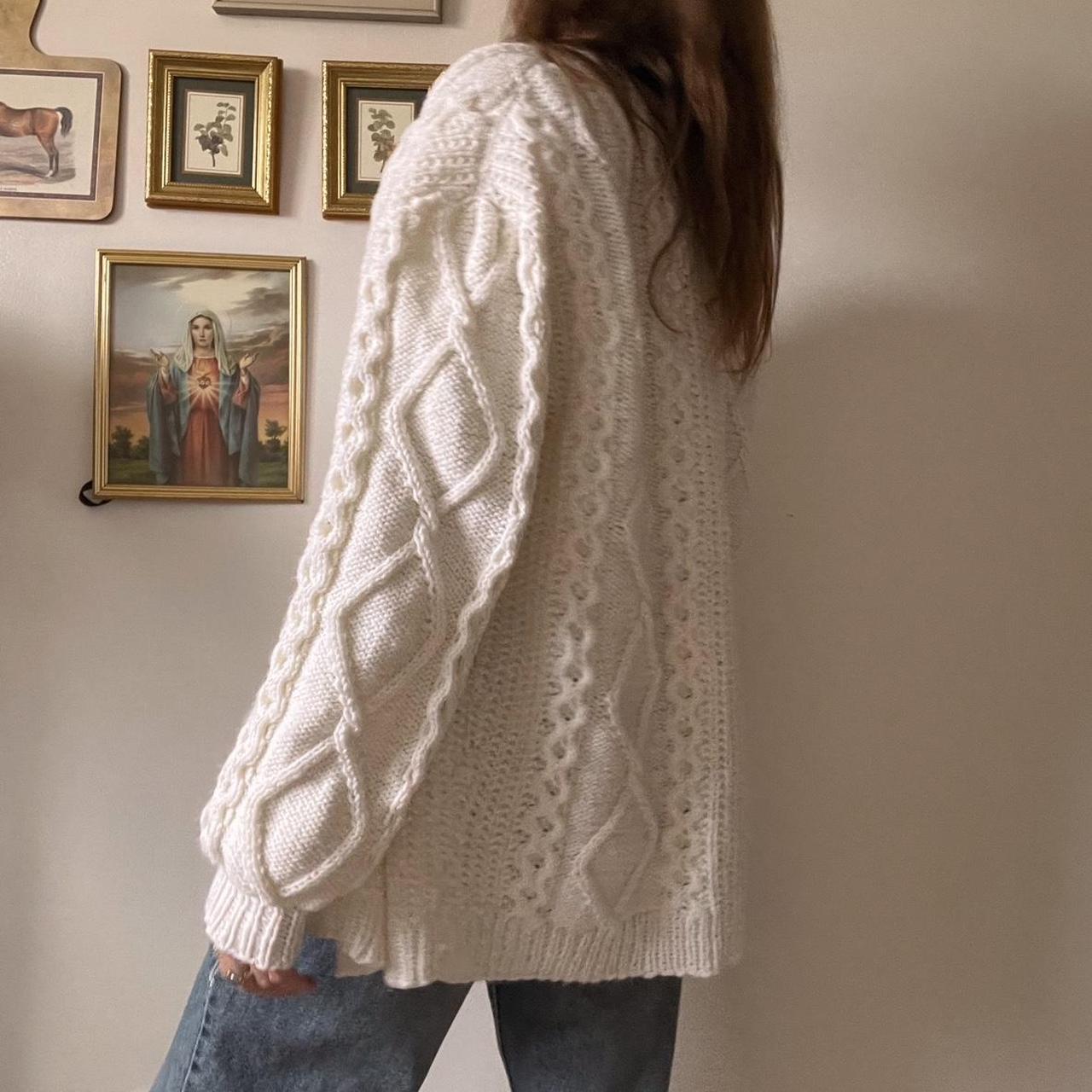 Chunky cream cable knit cardigan (L)