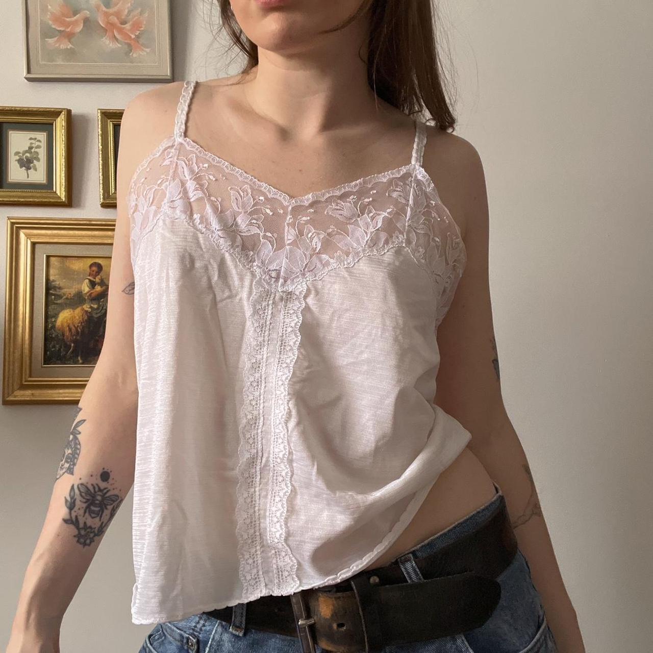 Romantic vintage lace cami (M)