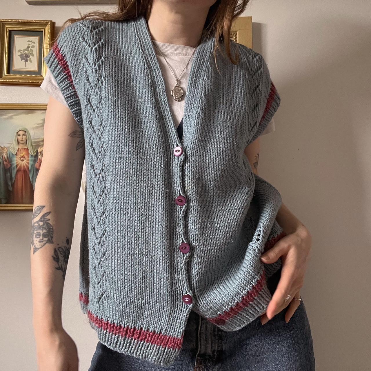 Cottagecore knit sweater vest (L)