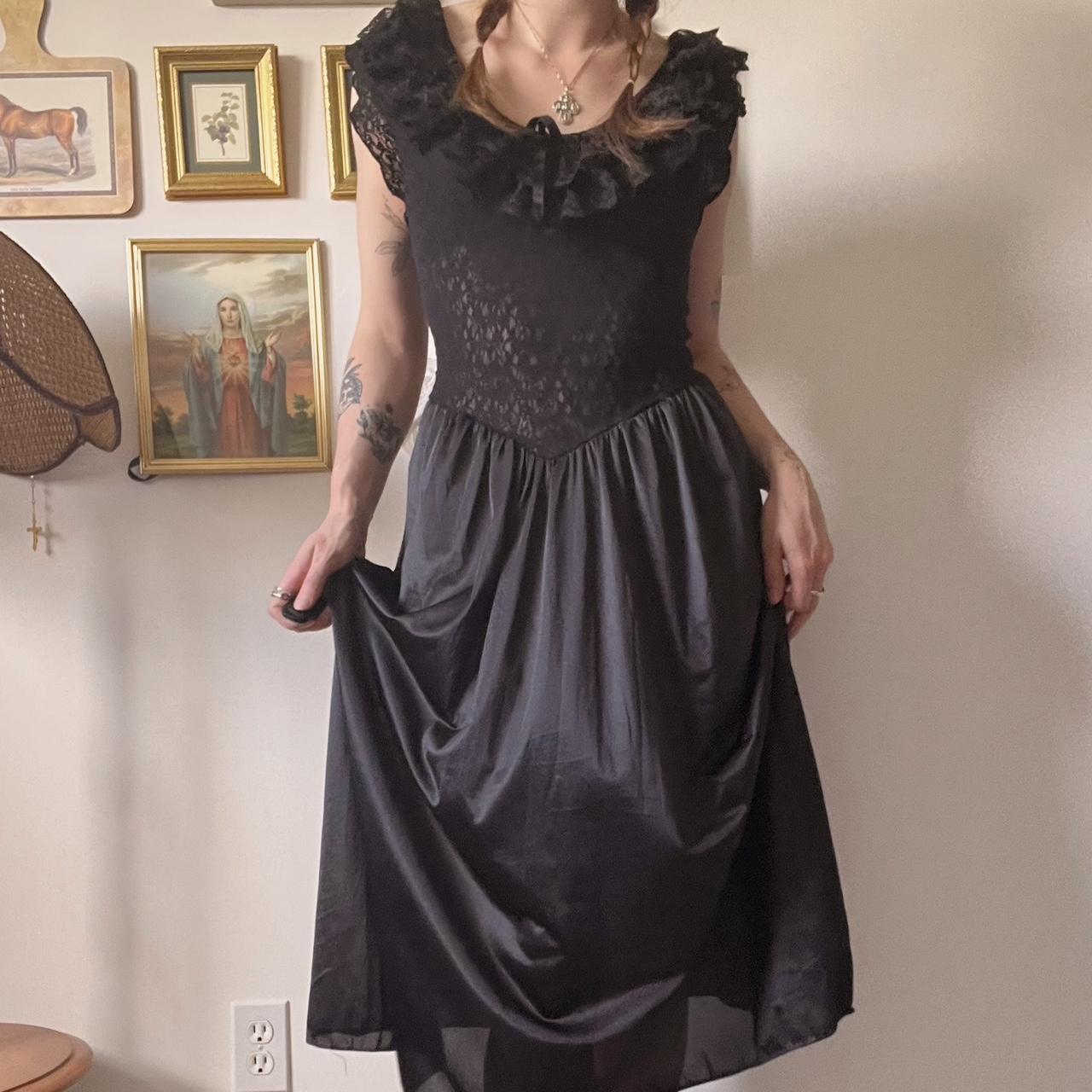 Black lace whimsigothic dress (M)