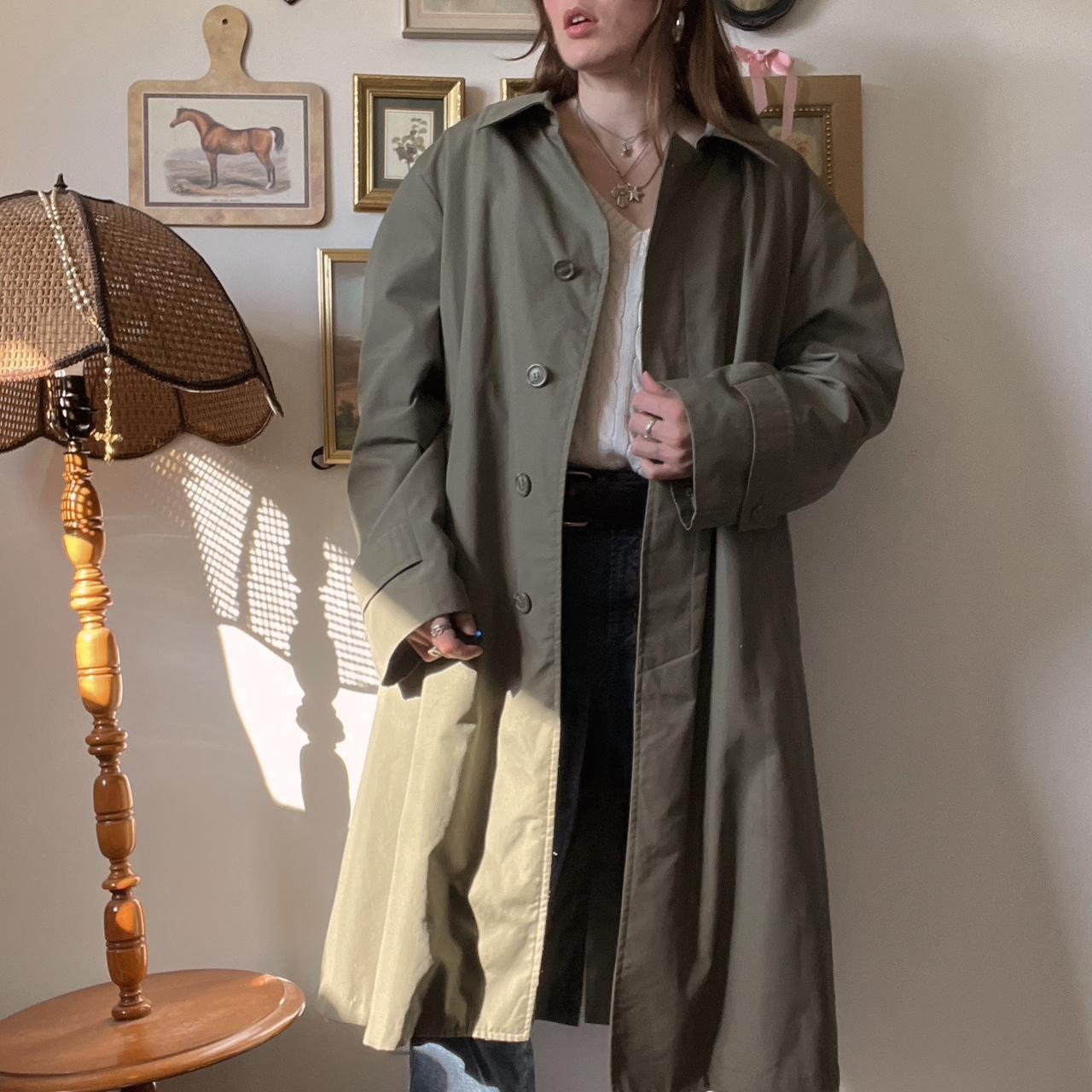 Vintage 80's khaki green trench coat (L)