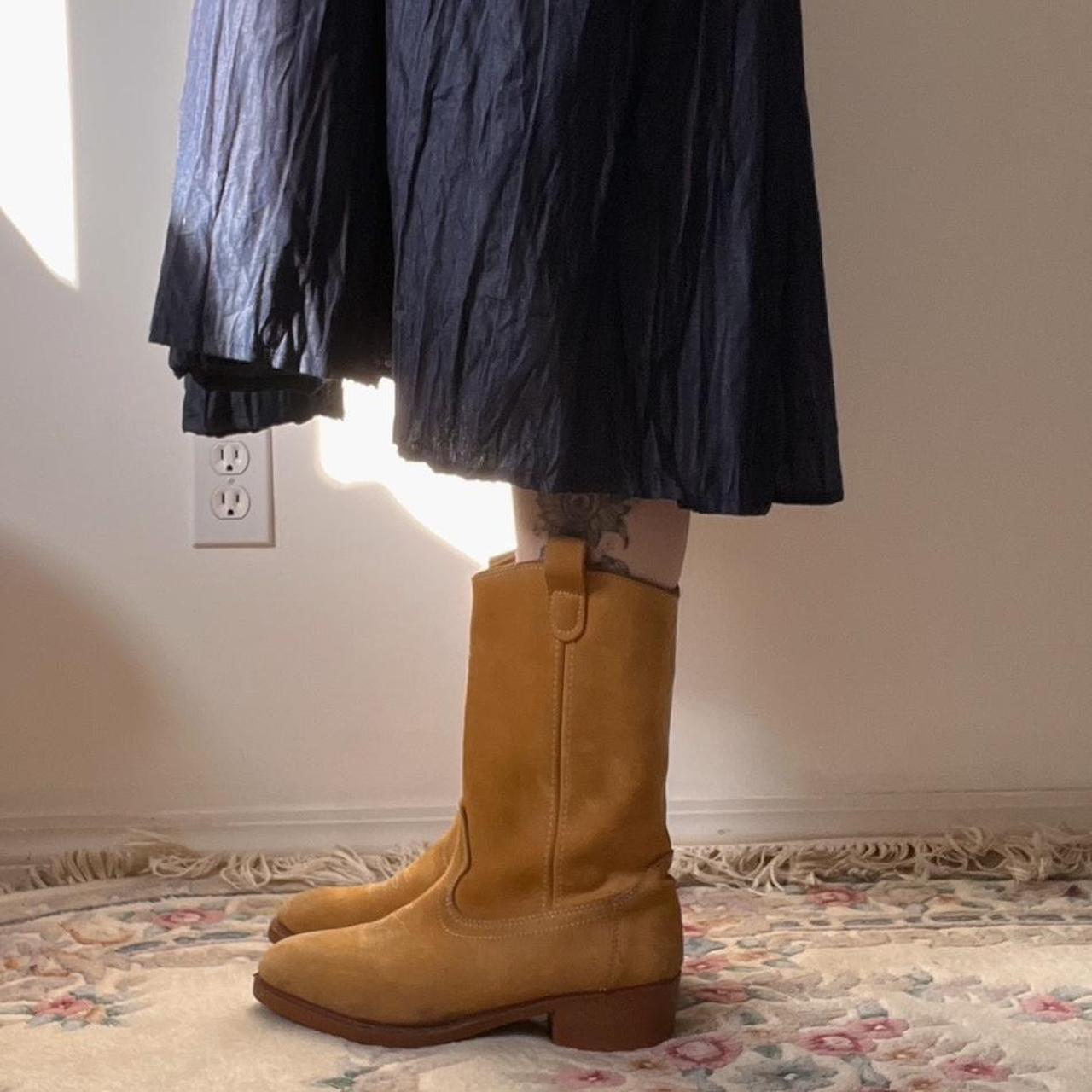 Vintage tan cowboy boots (9)