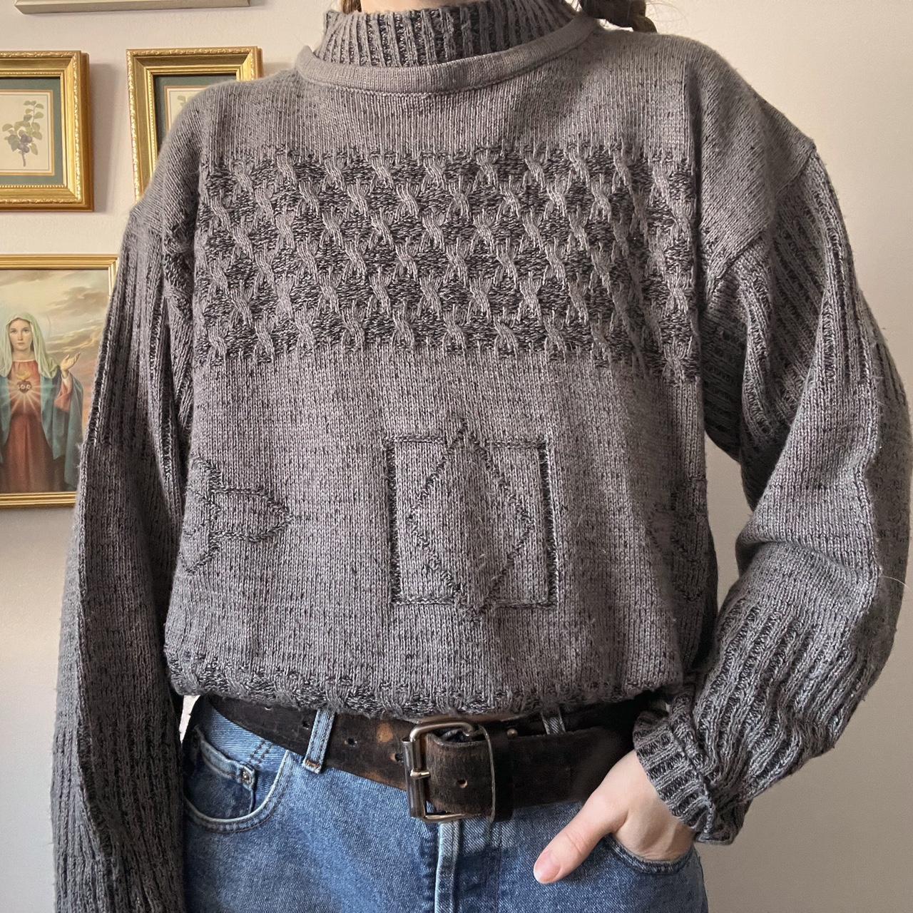 Storm grey vintage knit sweater (L)