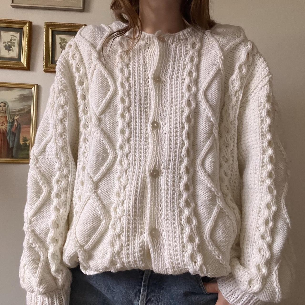 Chunky cream cable knit cardigan (L)