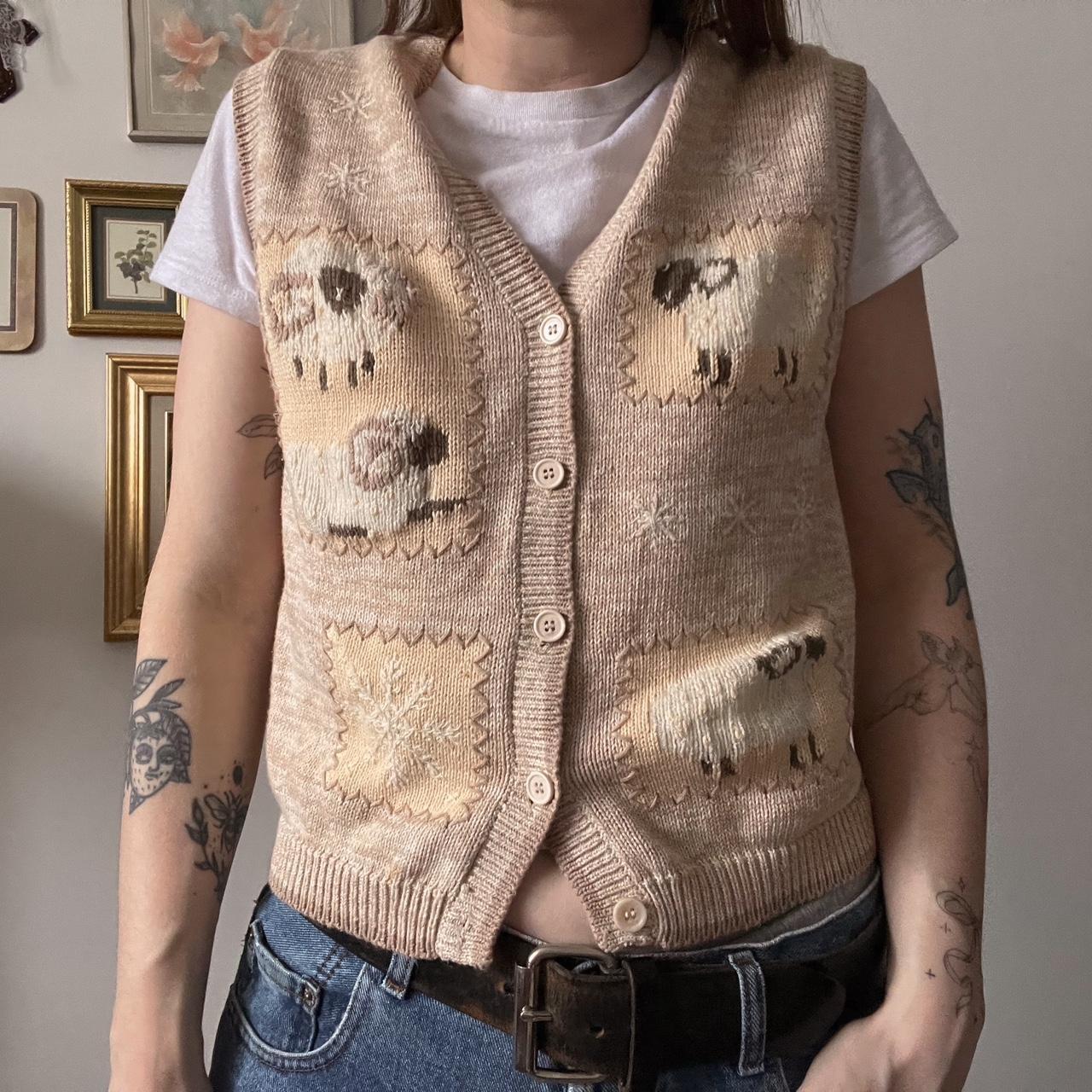 Cozy sheep knit vest (M)