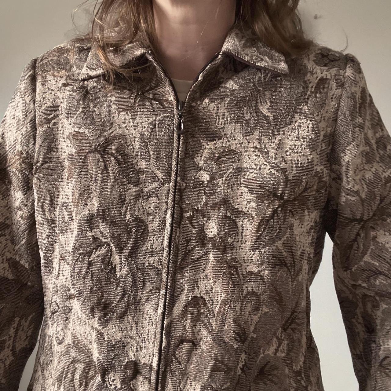 Latte floral tapestry jacket (M)