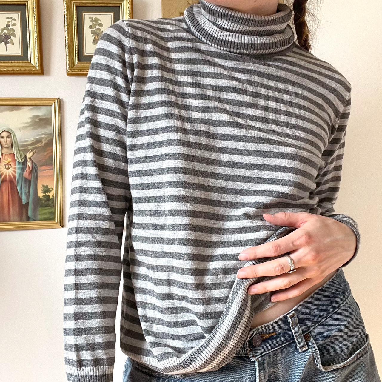 Grey moon stripe knit (L)