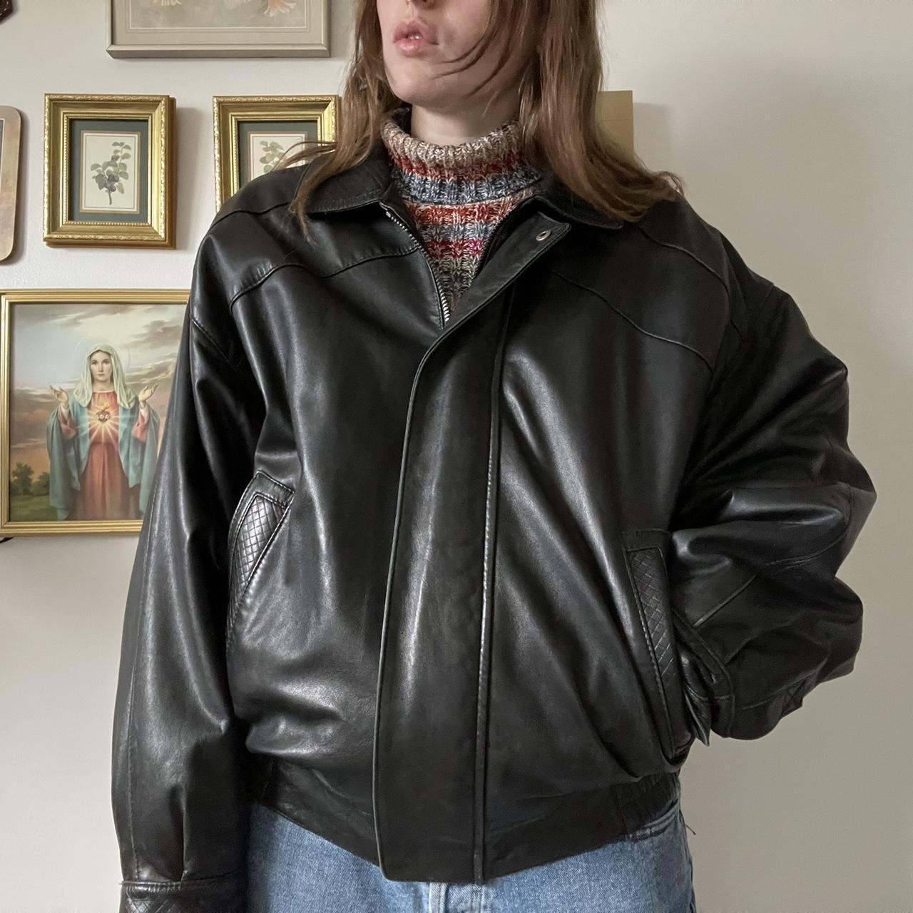 Black leather bomber jacket (XL)