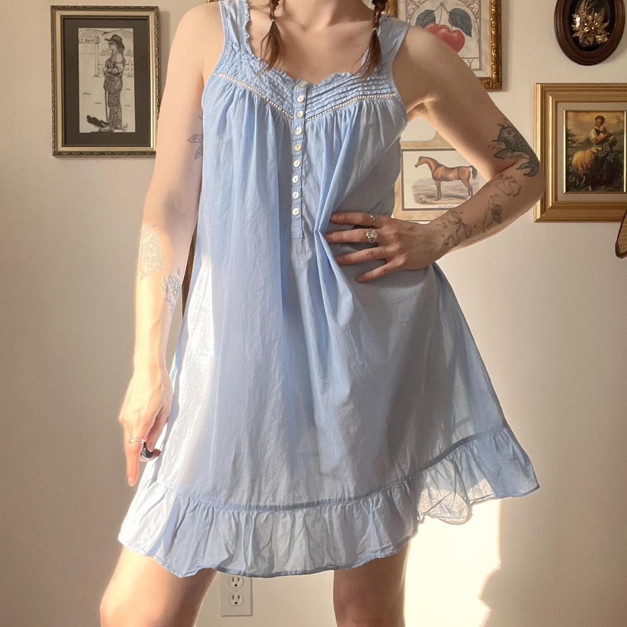 Powder blue ruffle dress (S)