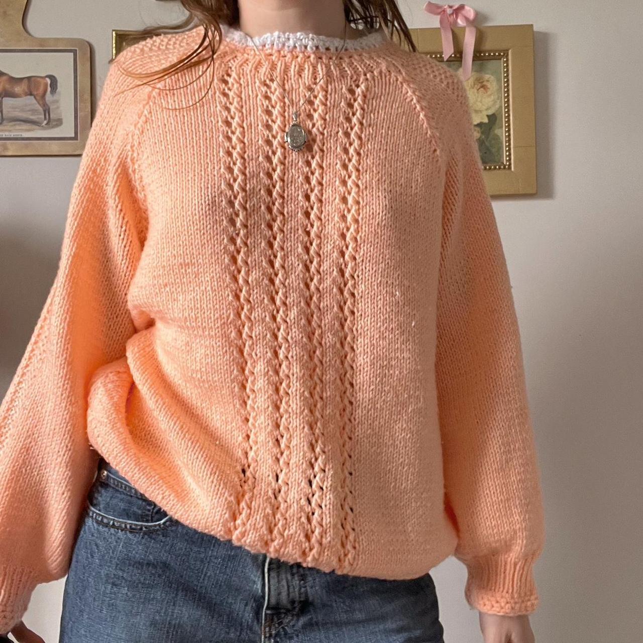 Grandmacore peach knit sweater (M)