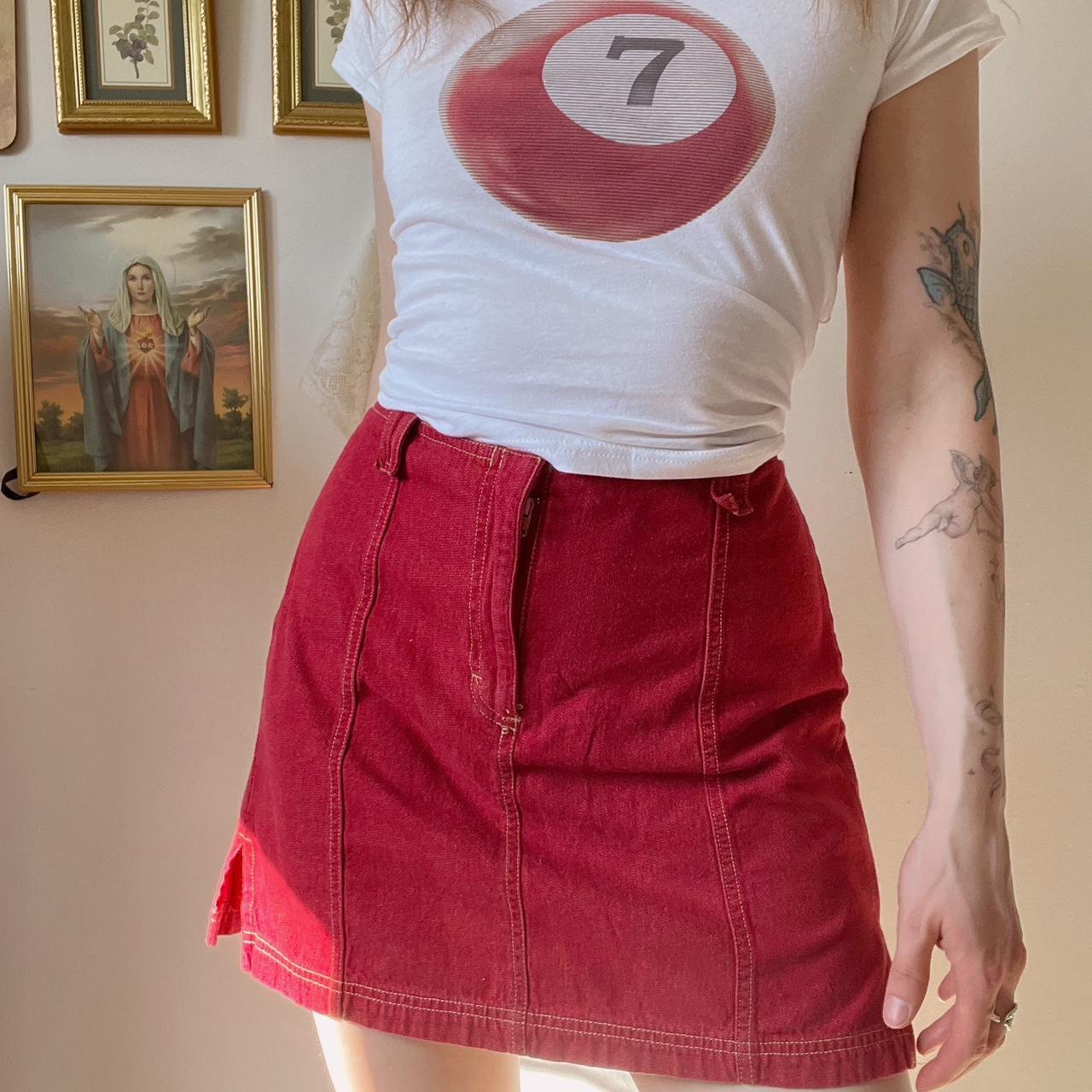 Cherry red skort (M)