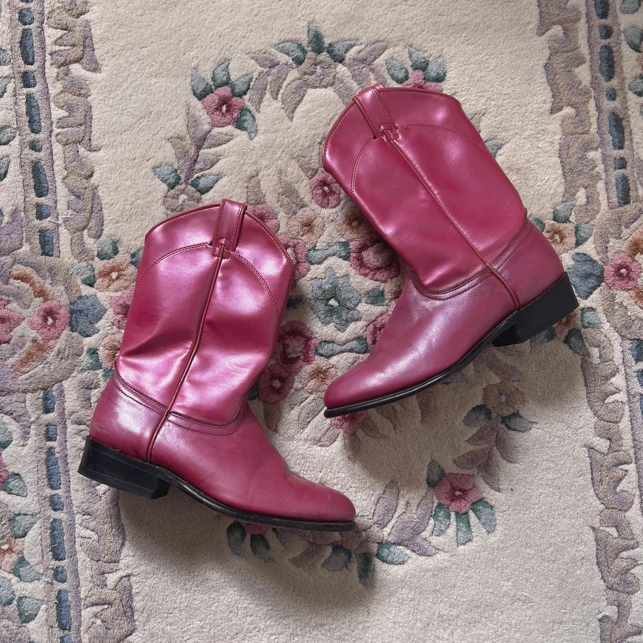 Pink cowgirl boots (8.5)