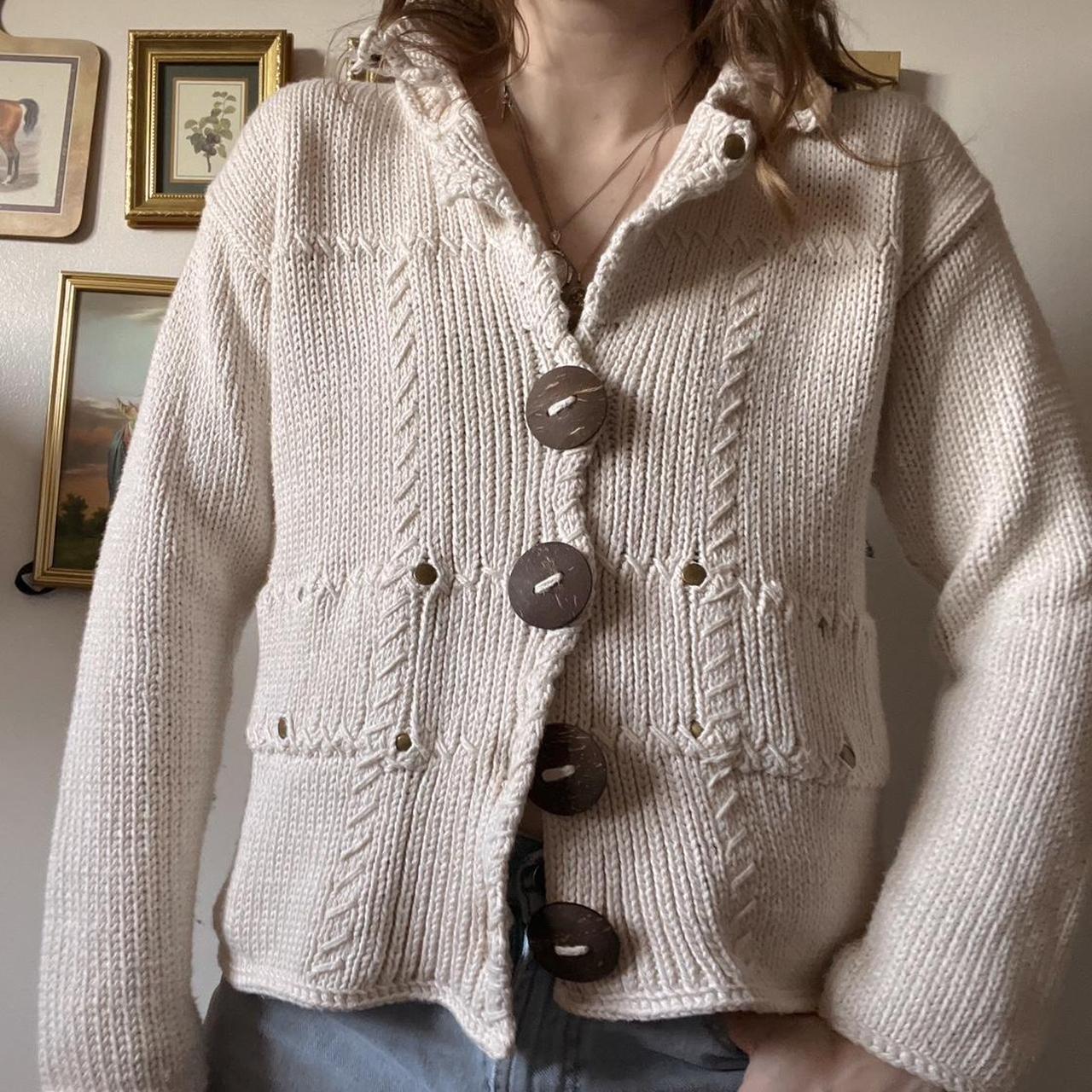 White chunky knit cardigan (M)