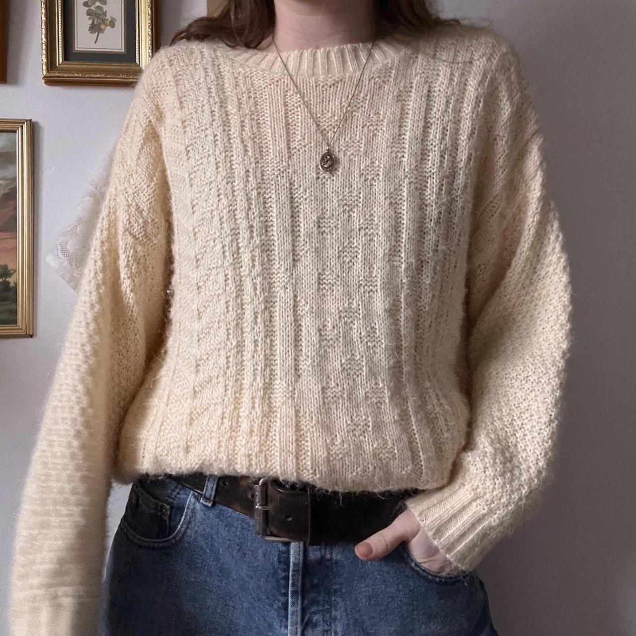 1980's cream cable knit sweater (L)