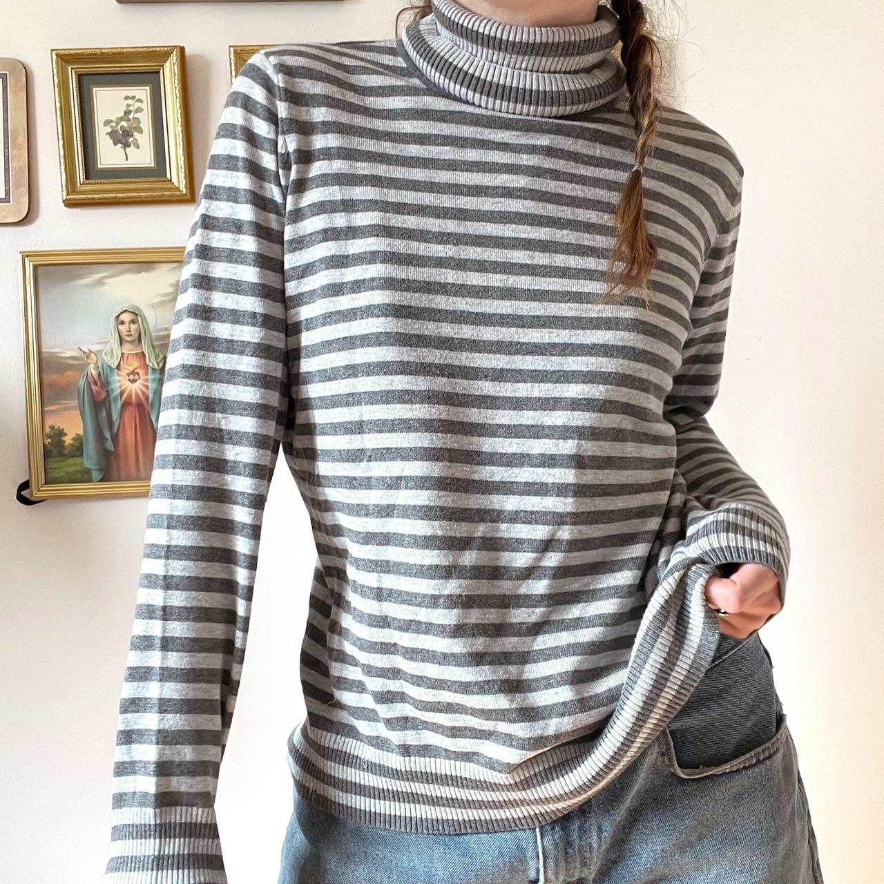 Grey moon stripe knit (L)