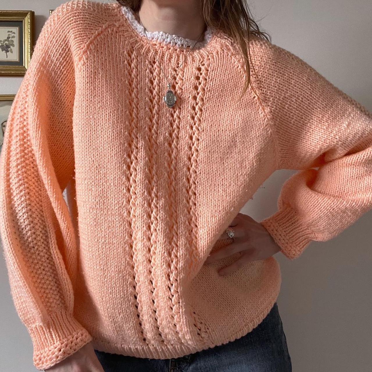 Grandmacore peach knit sweater (M)