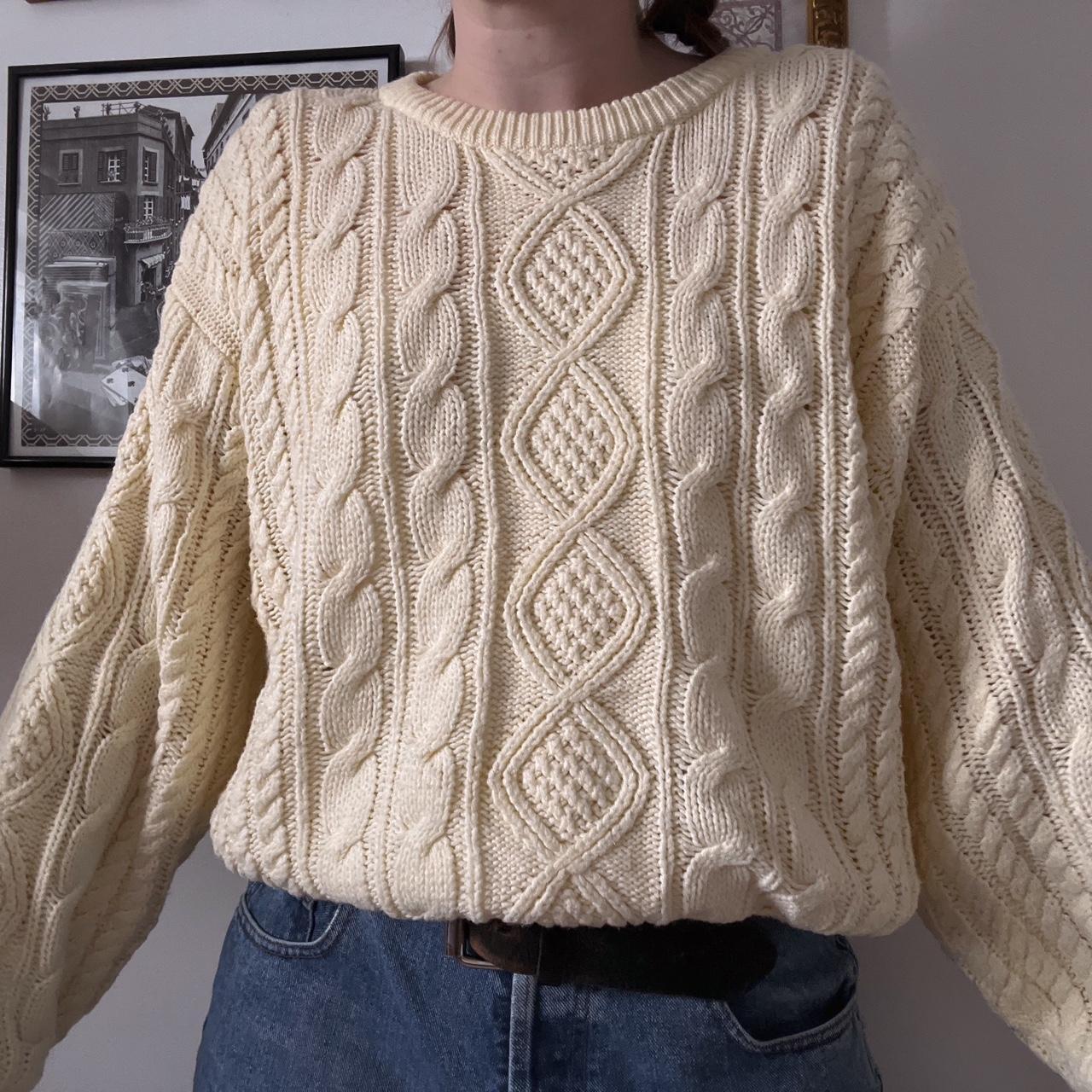 Cream cable knit sweater (M)