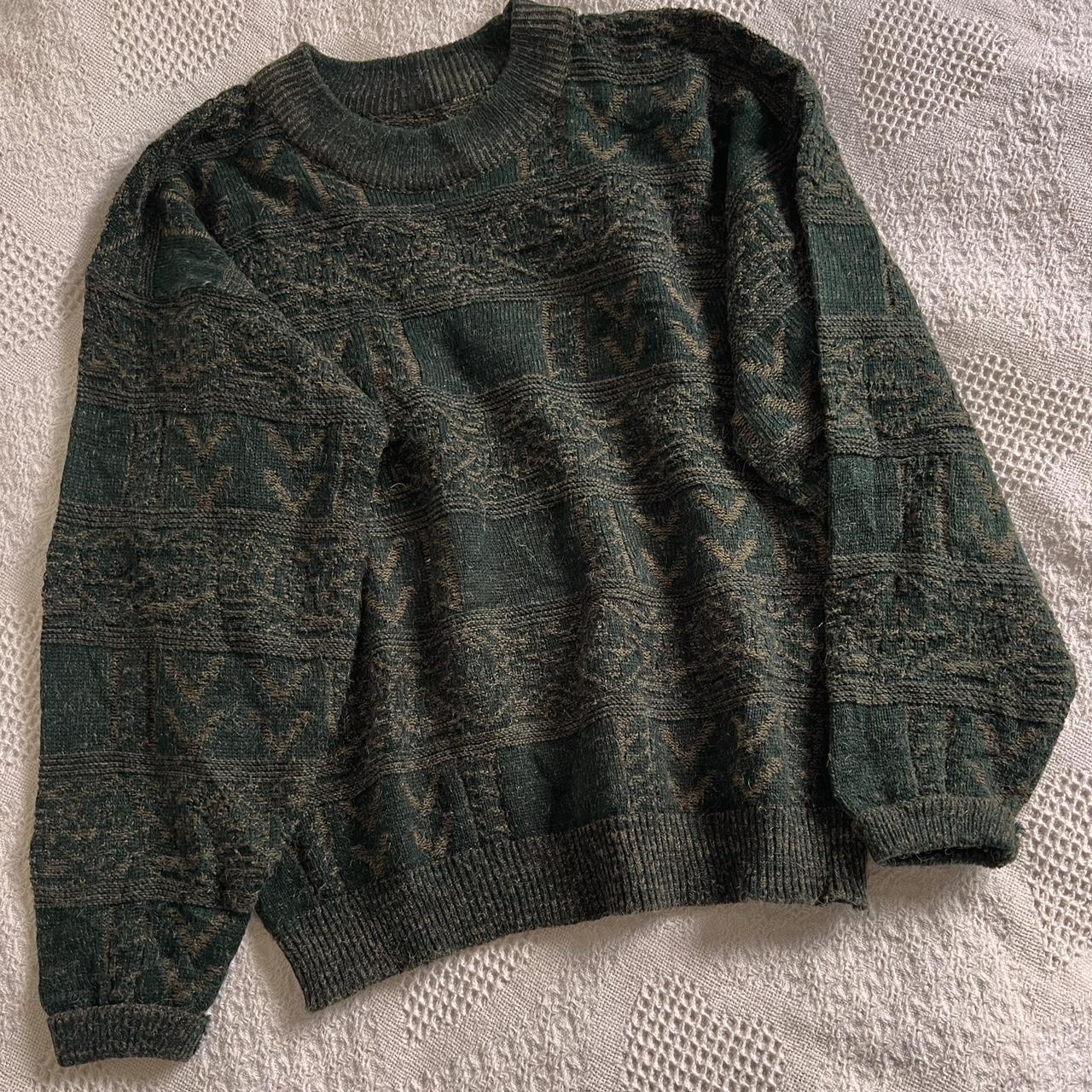 Forest green knit sweater (M)