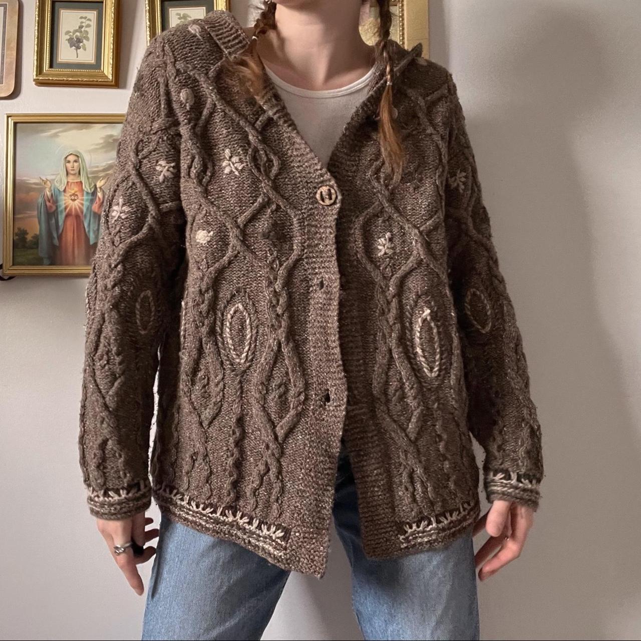 Vintage chunky knit flower cardigan (M)