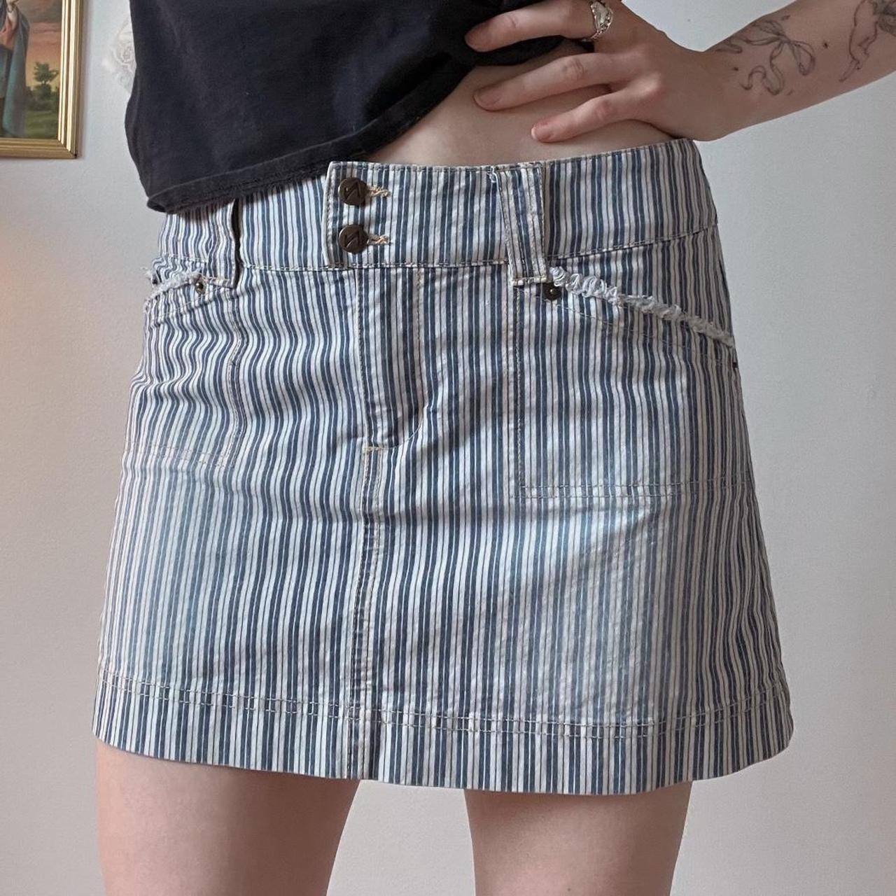 Pinstripe mini skirt (M)