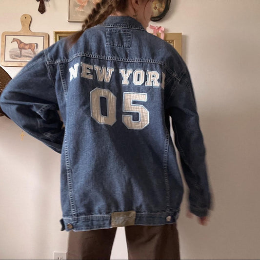 Vintage NY oversized denim jacket (L)