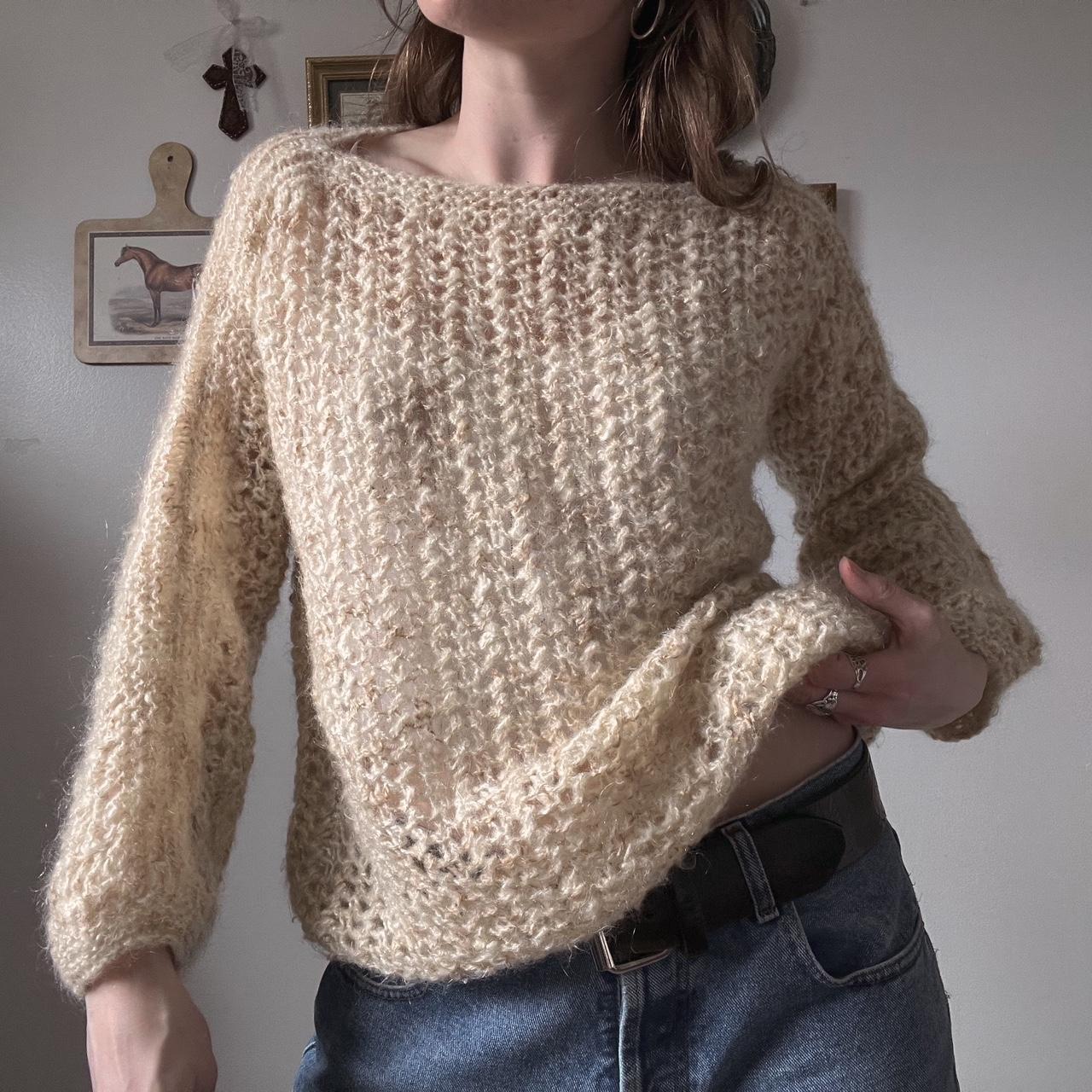 Neutral crochet knitted sweater (M)