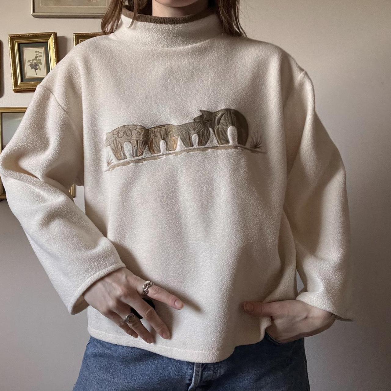 Cream fleece bear sweater (M)