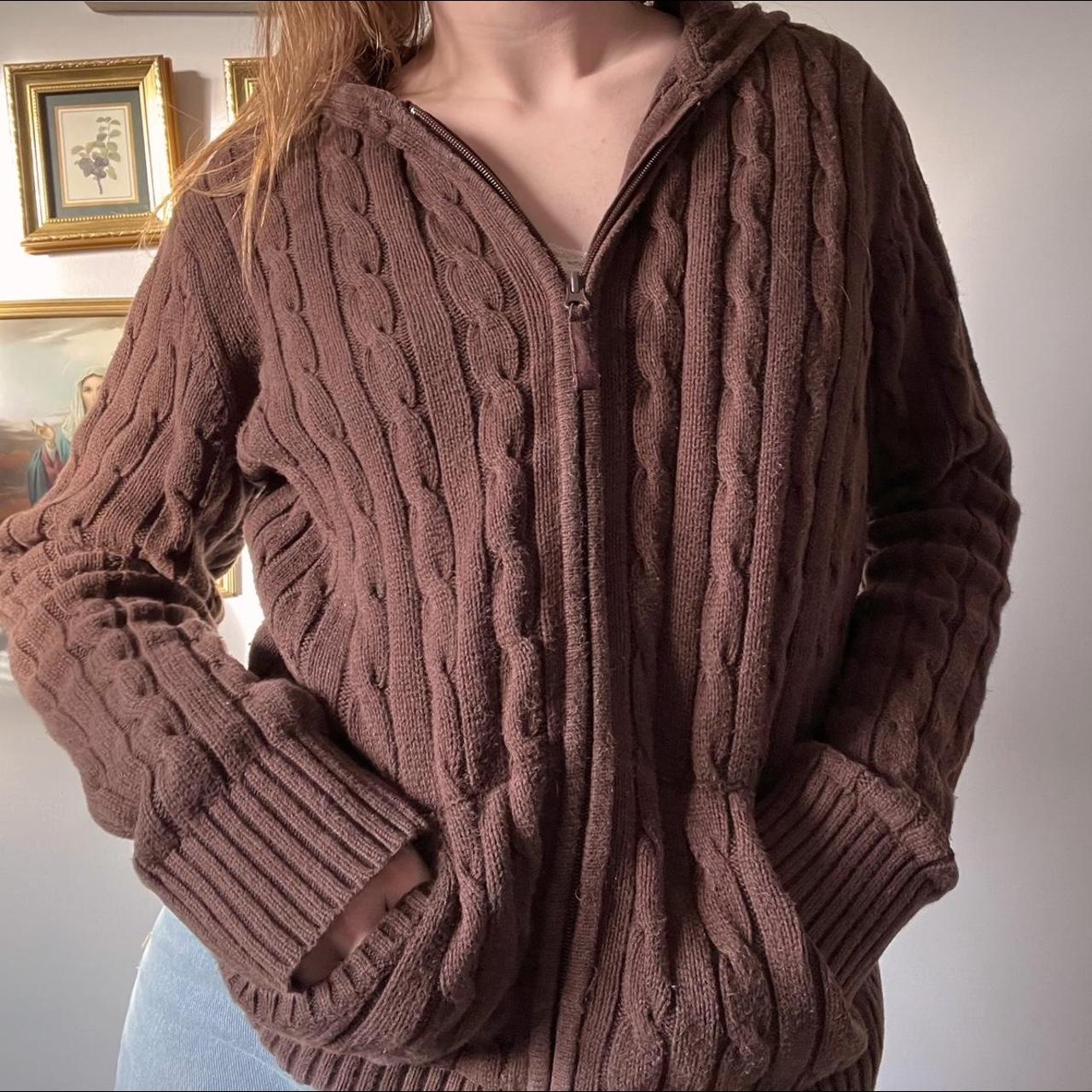 Cozy cable knit zip up (L)