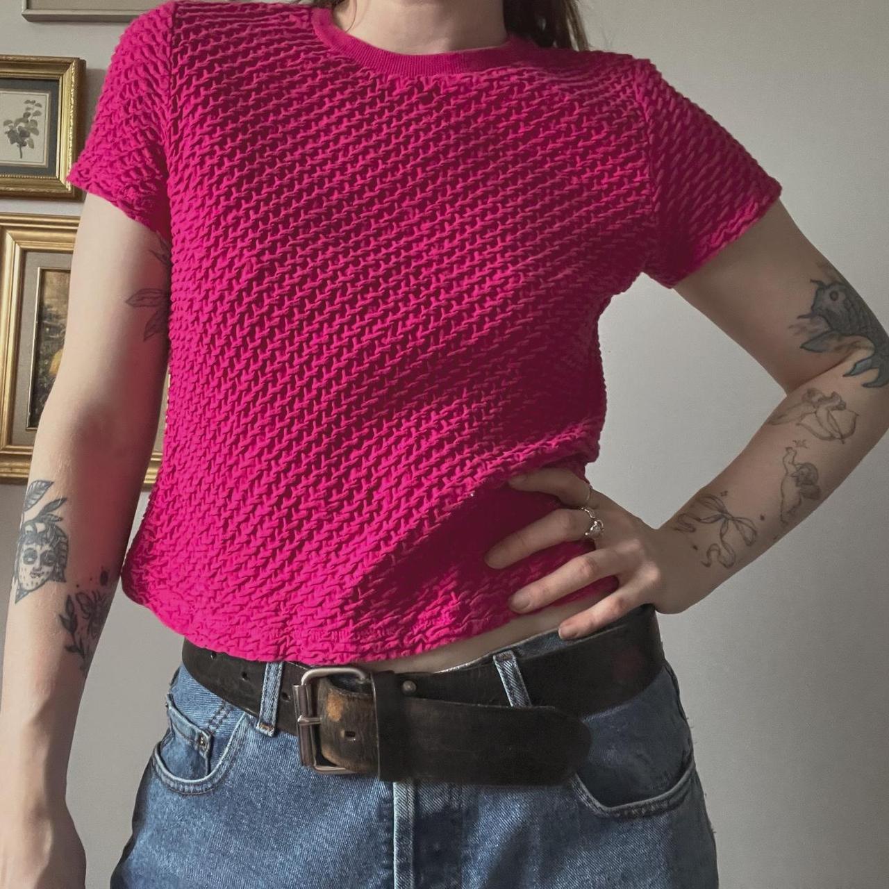 Hot pink textured baby tee (S/M)