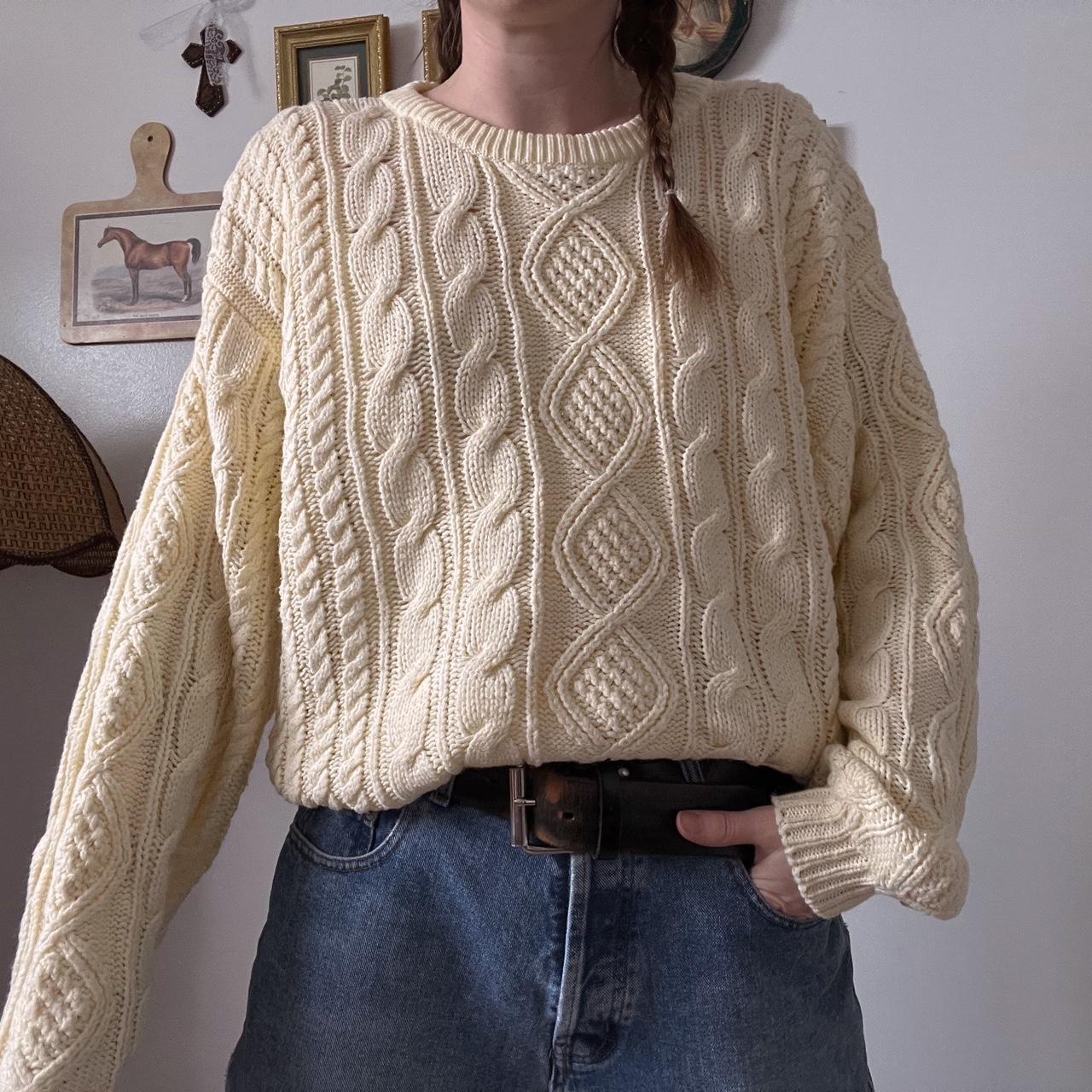 Cream cable knit sweater (M)