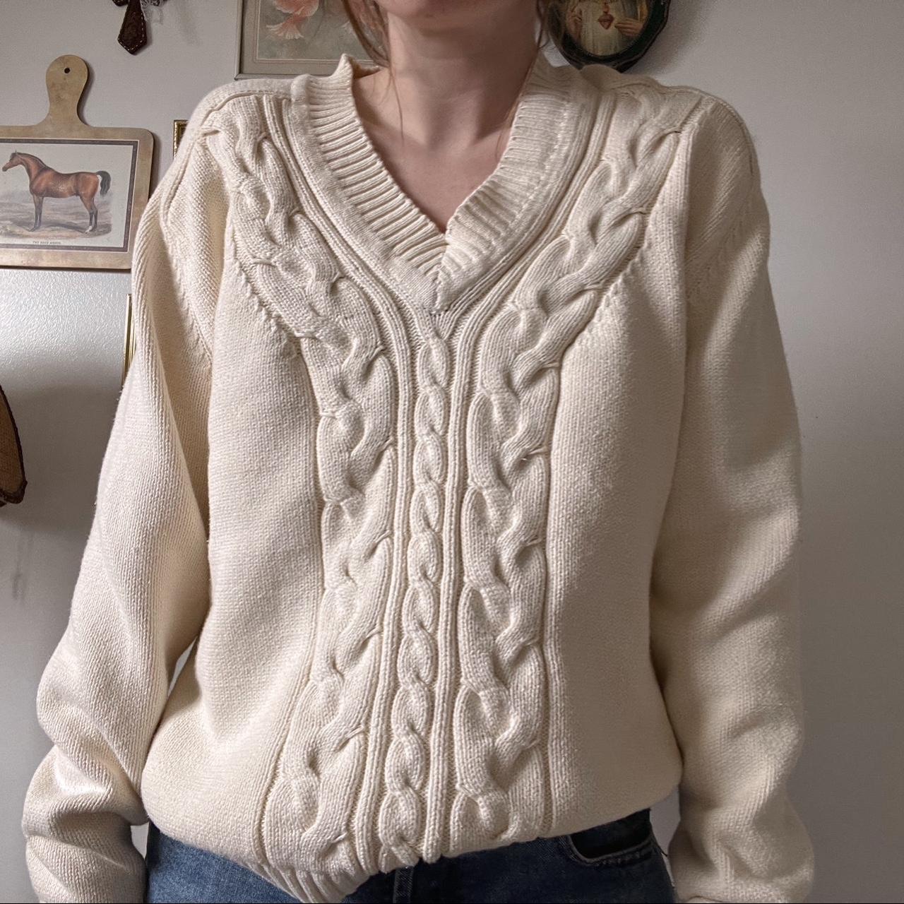 Cable knit cream sweater (L)