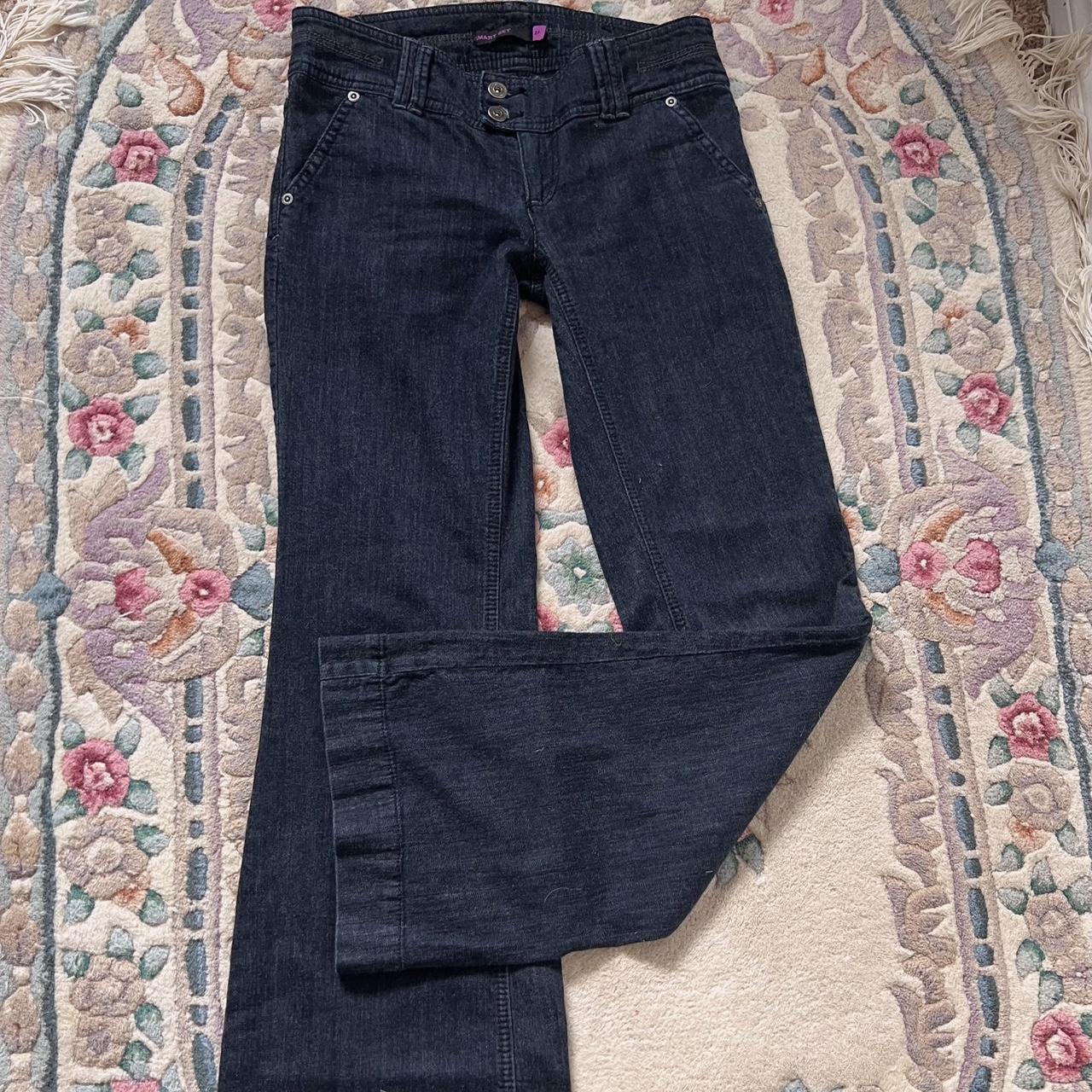 Low rise flare jeans (27")