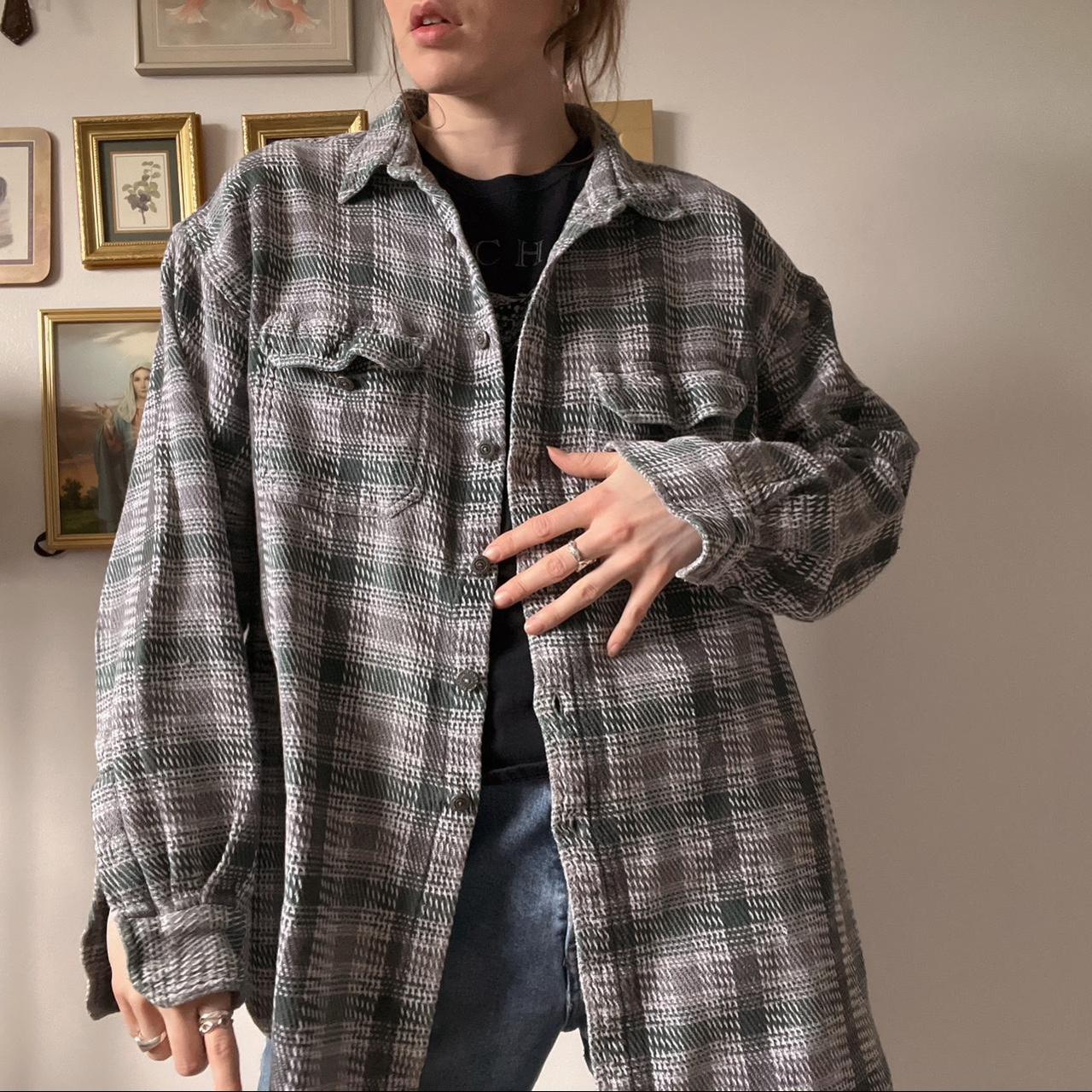 Waffle knit plaid button up (XL)