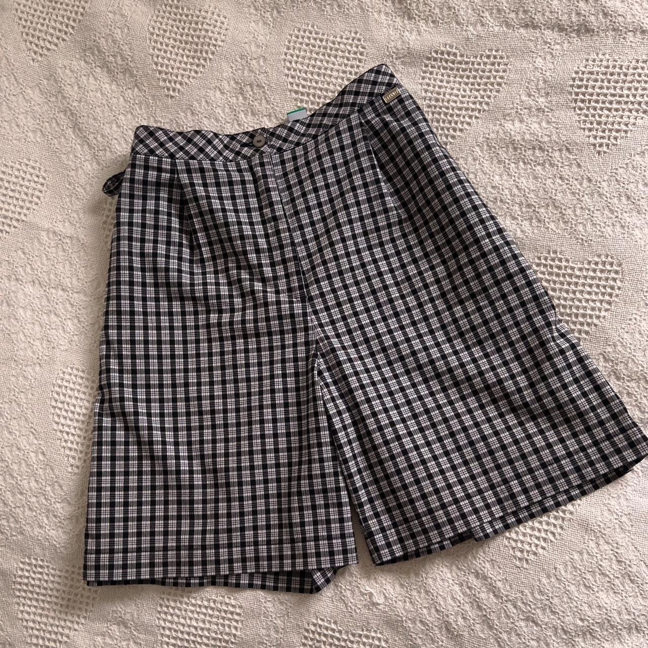 Checkered baggy shorts (34")