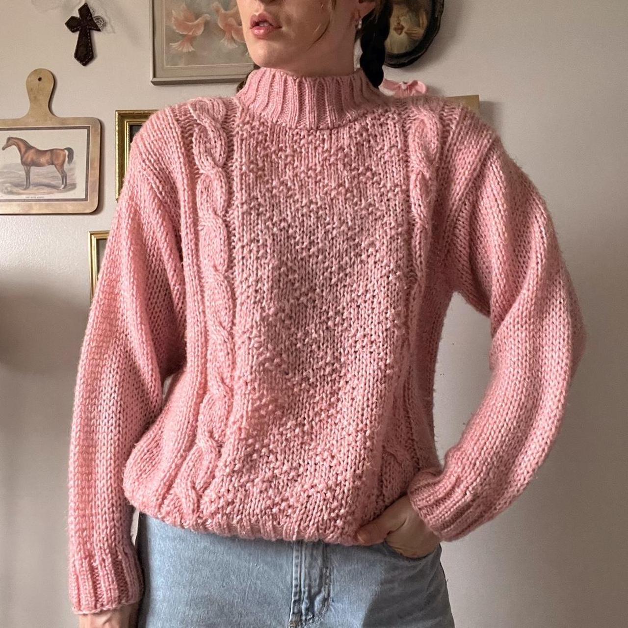 Slouchy pink knit sweater (M)