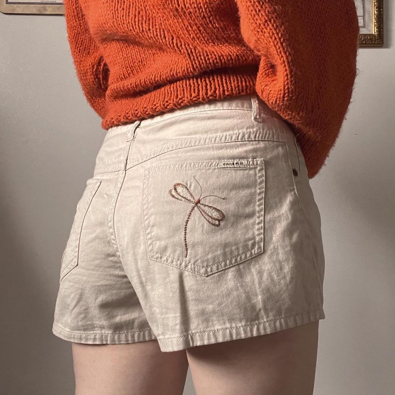 Dragonfly embroidered shorts (M)